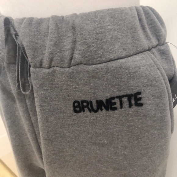 🔥SOLD🔥NWT Brunette The Label (Brunette) Gray Jogger pant - Picture 2 of 9